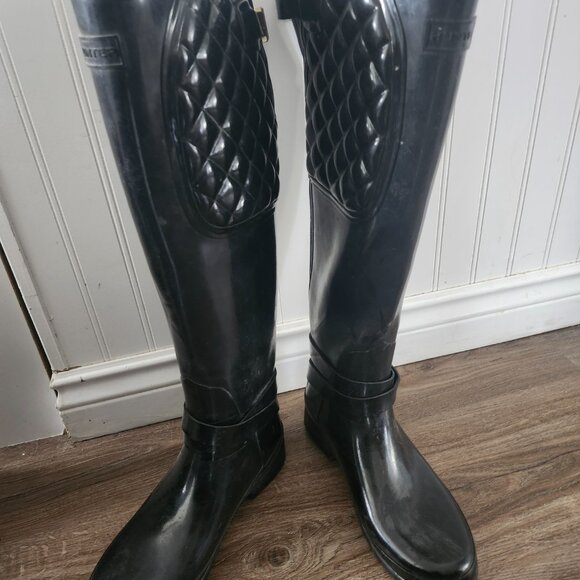Hunter Boots - Refined Quilted Riding Rubber Rain Boots - Picture 2 of 5